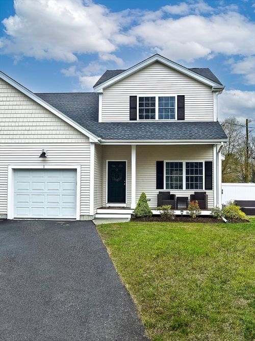 1-1 William Dr, Douglas, MA, 01516-2389 | Card Image