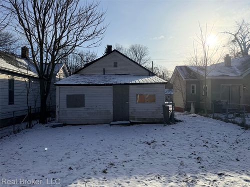 1711 Division St, Muskegon, MI, 49441-2371 | Card Image