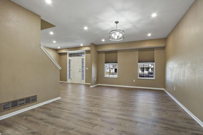 11007 65 Th St, House other with 5 bedrooms, 3 bathrooms and null parking in Kenosha WI | Image 5