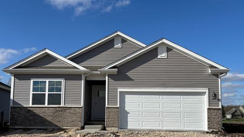 6284 Redwood Trl, Wonder Lake, IL, 60097-9604 | Card Image