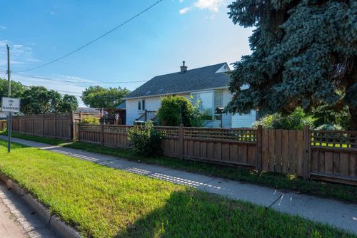 5101 55 St, Lloydminster, AB, T9V0S8 | Card Image