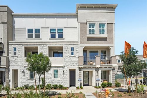 127 N 1st Ave, Upland, CA, 91786-6040 | Card Image