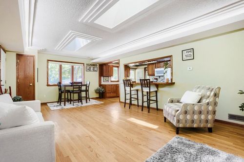 558 113th Ln Nw, Coon Rapids, MN, 55448-3334 | Card Image