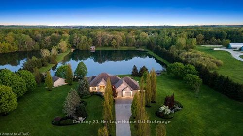 5067 Hamilton Rd, Dorchester, ON, N0L1G6 | Card Image