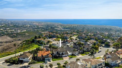 609 Calle Reata, San Clemente, CA, 92673 | Card Image