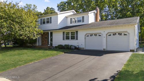 98 Old Bridge Drive, Howell, NJ, 07731 | Card Image