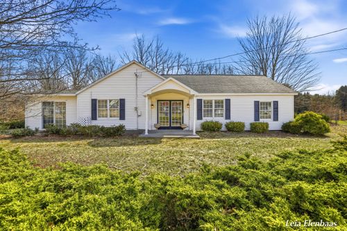 4612 13 Mile Rd Ne, Rockford, MI, 49341-8624 | Card Image