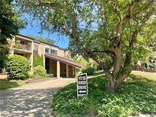 apt-303-1012 Bunker Dr, Fairlawn, OH, 44333-3068 | Card Image