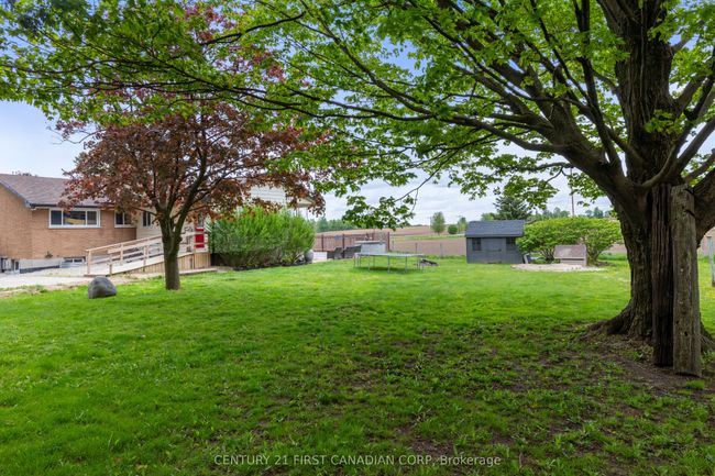 5270 Trafalgar St, House other with 5 bedrooms, 3 bathrooms and 6 parking in Dorchester ON | Image 27