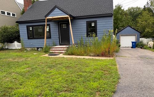 28 Nicod St, Arlington, MA, 02476-5702 | Card Image