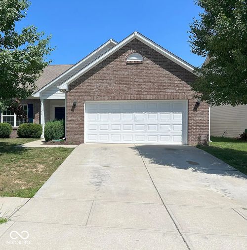 11218 Lucky Dan Dr, Noblesville, IN, 46060-4796 | Card Image