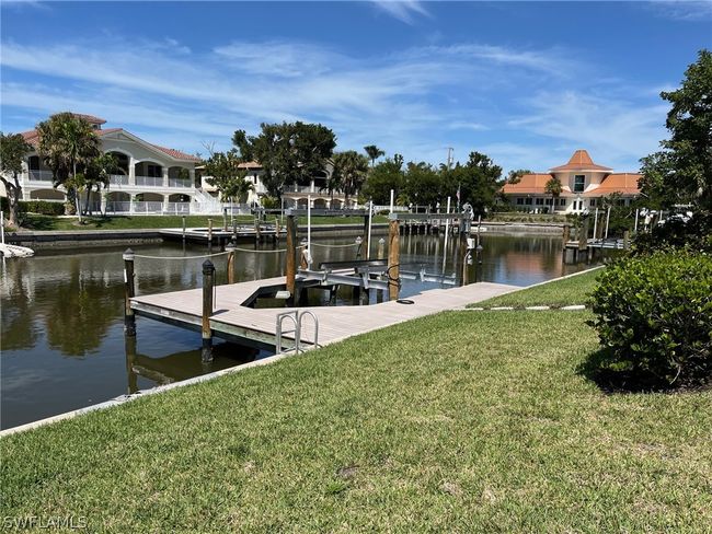 1001 Lindgren Boulevard, House other with 3 bedrooms, 2 bathrooms and null parking in Sanibel FL | Image 4