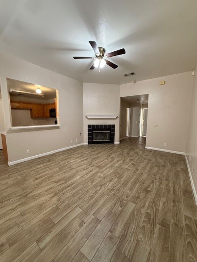 1212 Nightshade Ln, House other with 3 bedrooms, 2 bathrooms and 2 parking in Leander TX | Image 4