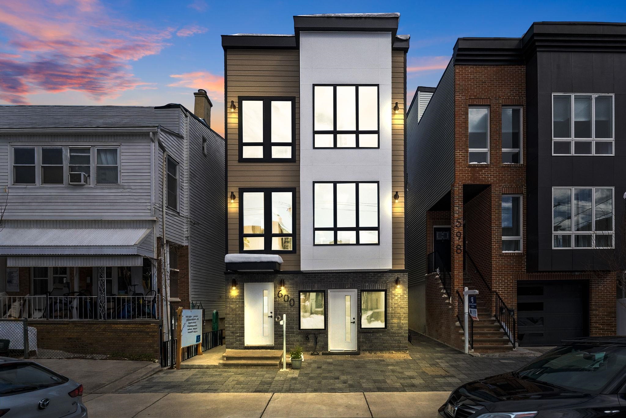 Residential in JC, Bergen-Lafayett 3