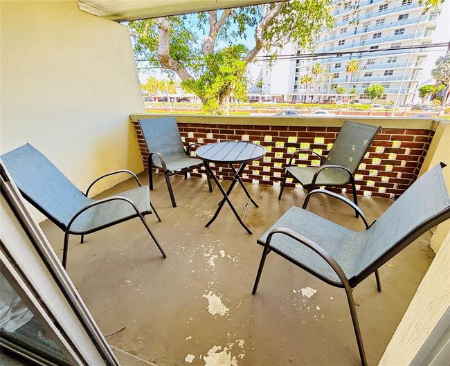 APT-212 - 2800 Ne 14 Th Street Cswy, Condo with 2 bedrooms, 2 bathrooms and null parking in Pompano Beach FL | Image 27