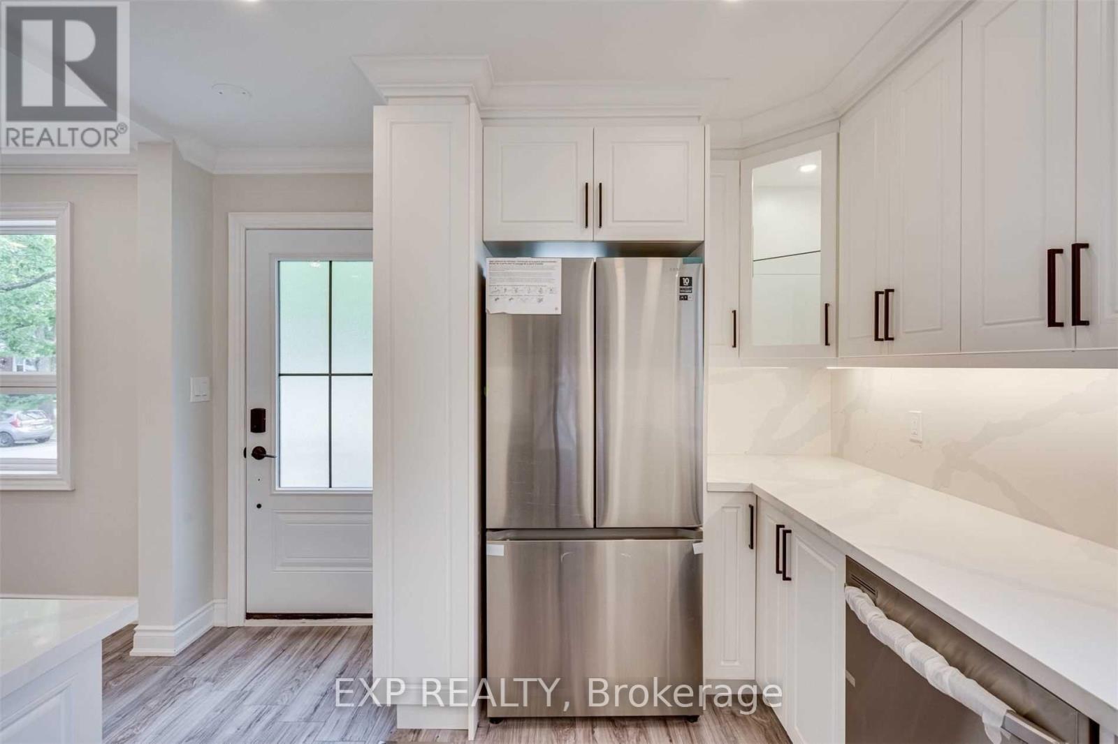 Residential Lease in Hamilton (Eastmount) 5