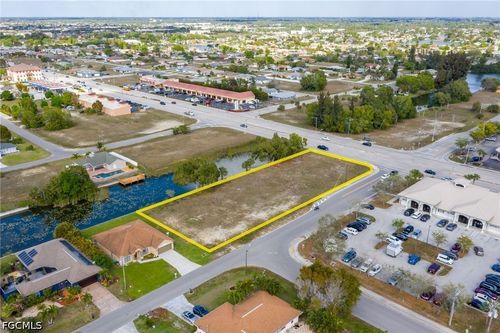1531 2nd St, Cape Coral, FL, 33909-2679 | Card Image