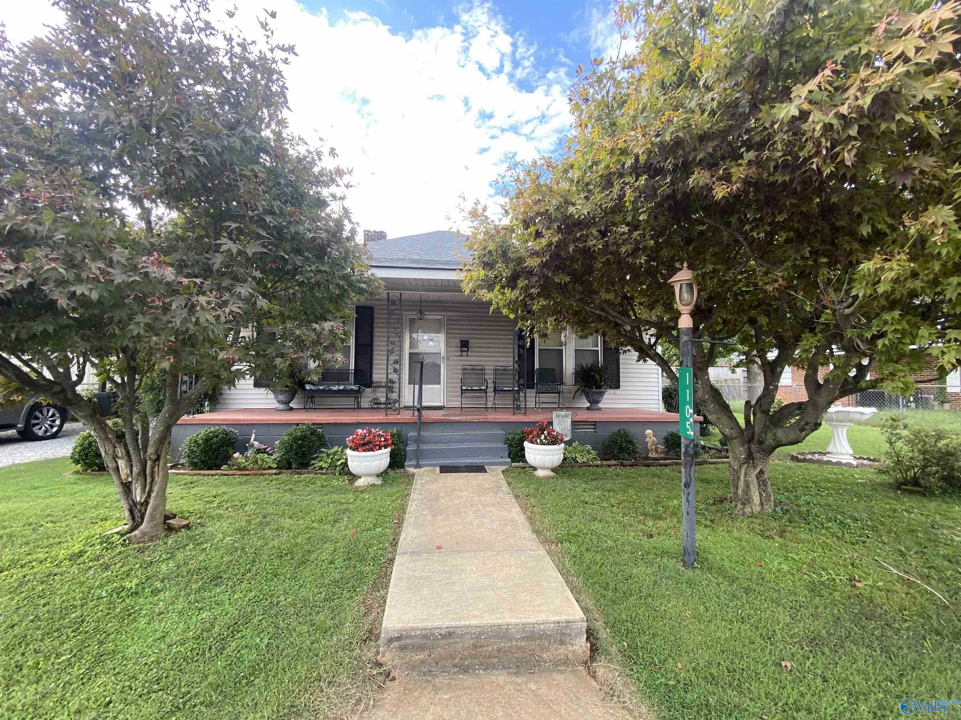 Jefferson St, Athens, AL 35611
