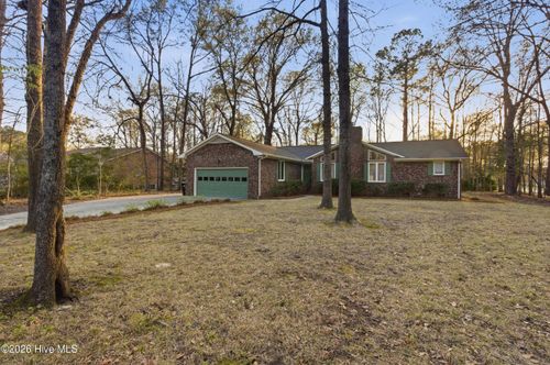 101 Gatewood Dr, New Bern, NC, 28562-9533 | Card Image