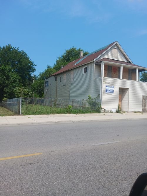 2856 E 79th St, Chicago, IL, 60649-5232 | Card Image