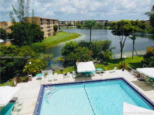 309-8775 Park Blvd, Miami, FL, 33172 | Card Image