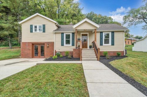 610 Central Ave, Salem, VA, 24153-6158 | Card Image