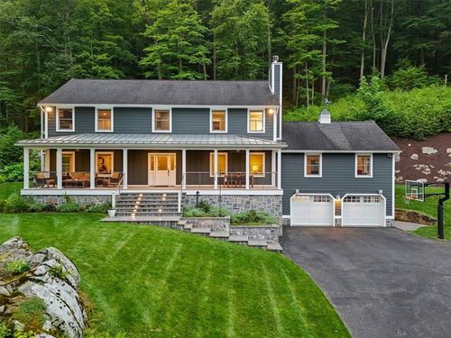 25 Red Oak Ln, Garrison, NY, 10524-7475 | Card Image