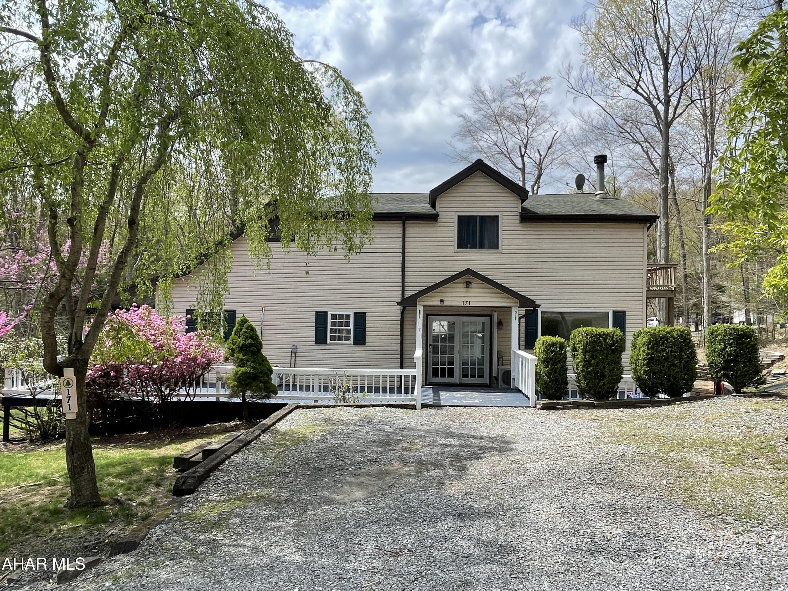171 Turkey Ridge Rd, For Sale in Flinton - eXp Realty