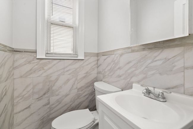 117 Babson St, House other with 3 bedrooms, 2 bathrooms and 3 parking in Boston MA | Image 15