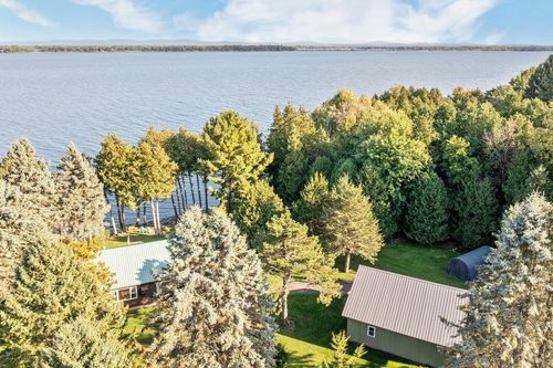448 Jordan Point Rd, Isle La Motte, VT, 05463-6314 | Card Image