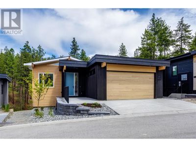 15 - 1960 Northern Flicker Crt, House other with 4 bedrooms, 3 bathrooms and 2 parking in Kelowna BC | Image 1