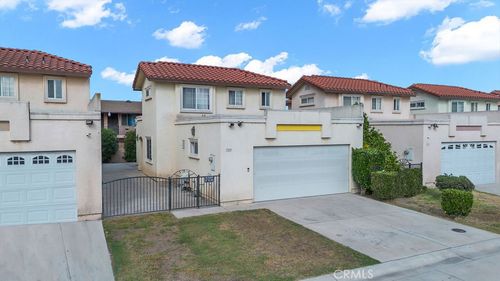 7929 Clarkson Ave, Cudahy, CA, 90201-6915 | Card Image