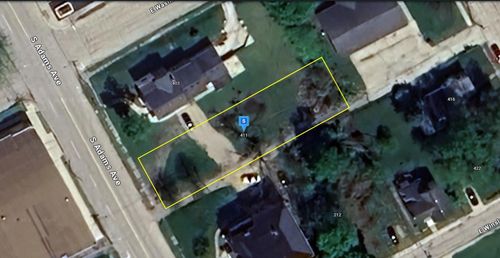 411 S Adams Ave, Freeport, IL, 61032-5230 | Card Image