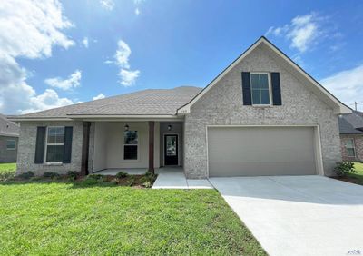 135 Horis Drive, House other with 4 bedrooms, 2 bathrooms and null parking in Houma LA | Image 1