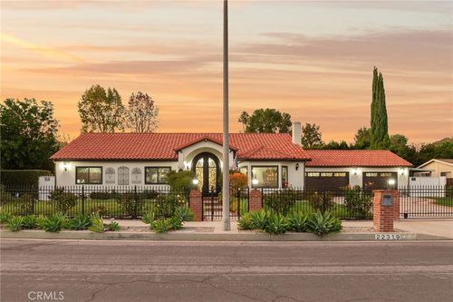 22319 Acorn St, Chatsworth, CA, 91311-4726 | Card Image