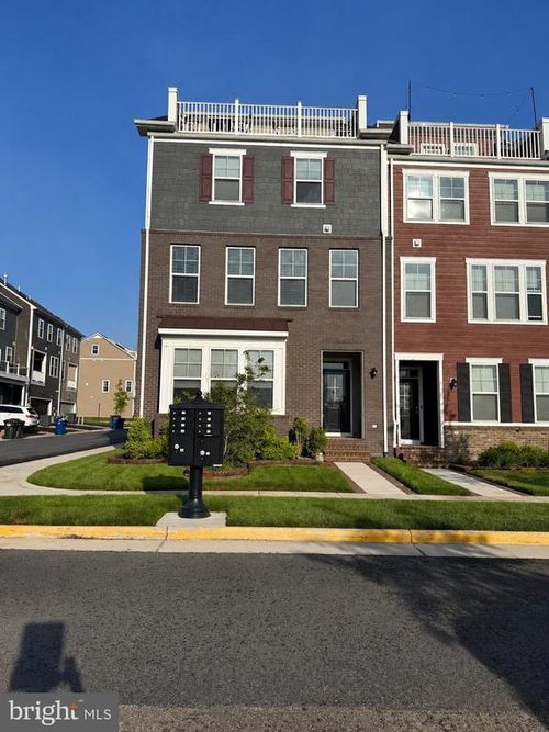 1577 Sandpiper Bay Loop, DUMFRIES, VA, 22026-3091 | Card Image