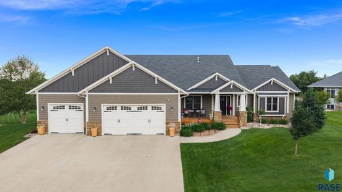 605 N Blue Bell Ln Lane, Sioux Falls, SD, 57107 | Card Image