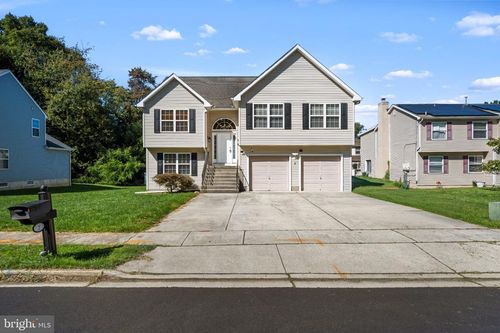 7 Logan Dr, CHERRY HILL, NJ, 08034-1735 | Card Image