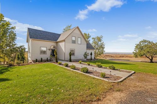 6598 Cougar Ridge Rd, Lewiston, ID, 83501-8002 | Card Image