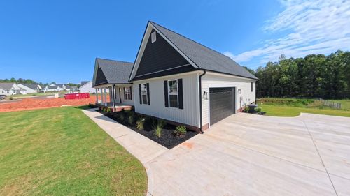 18 Worthmore Ct, Travelers Rest, SC, 29690-9841 | Card Image