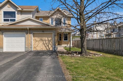 207 Beatrice Dr, Nepean, ON, K2J4P1 | Card Image