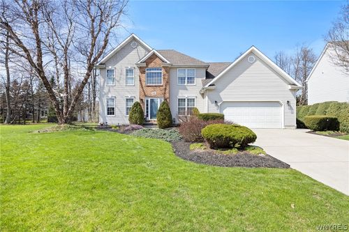 16 Buckingham Ct, Lancaster, NY, 14086-9452 | Card Image