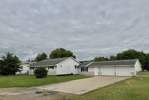 5303 Riverview Rd, Thomson, IL, 61285-7580 | Card Image