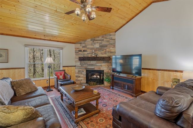 28 - 23 Dwarf Mountain Rd, Condo with 2 bedrooms, 2 bathrooms and null parking in Sapphire NC | Image 5