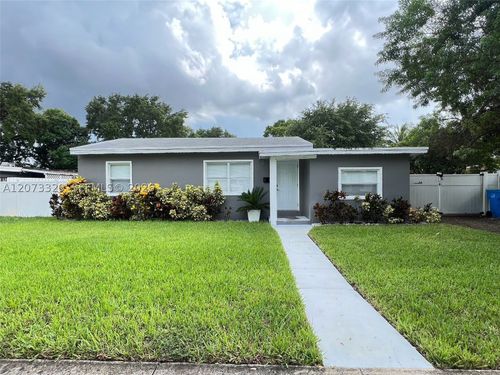 34 Allen Rd, West Park, FL, 33023-5227 | Card Image