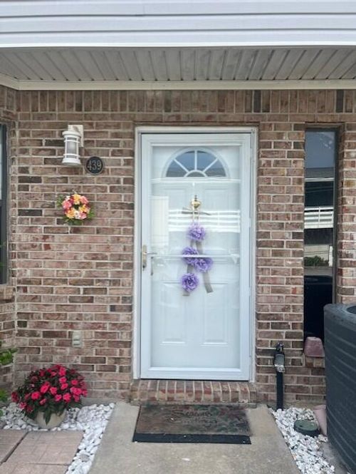 439 Waterway Ln, Fort Walton Beach, FL, 32547-2584 | Card Image