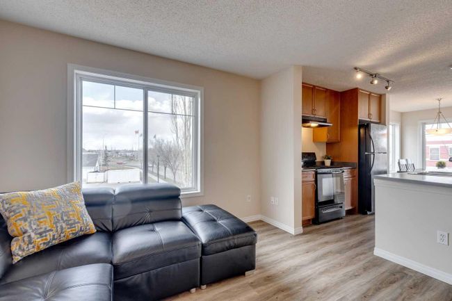 1 - 21 Mckenzie Towne Gate Se, Home with 2 bedrooms, 1 bathrooms and 1 parking in Calgary AB | Image 11