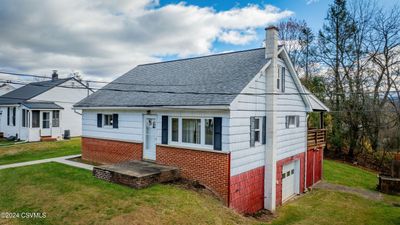 226 Spring Garden Avenue, House other with 2 bedrooms, 1 bathrooms and null parking in Bloomsburg PA | Image 1