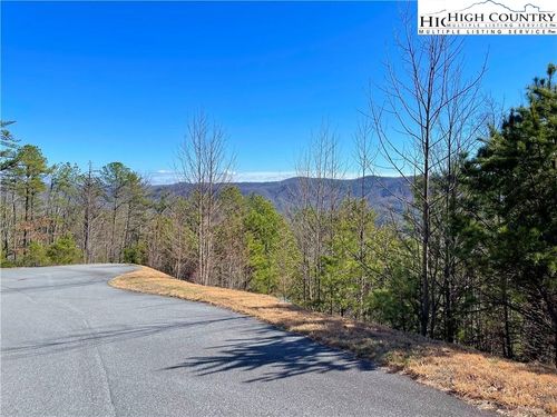1319 Roundleaf Lane, Ferguson, NC, 28624 | Card Image