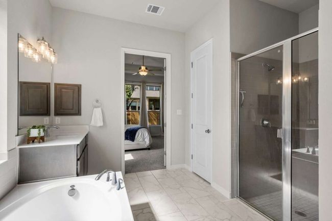 196 Left Fork Dr, House other with 4 bedrooms, 4 bathrooms and 7 parking in Kyle TX | Image 12
